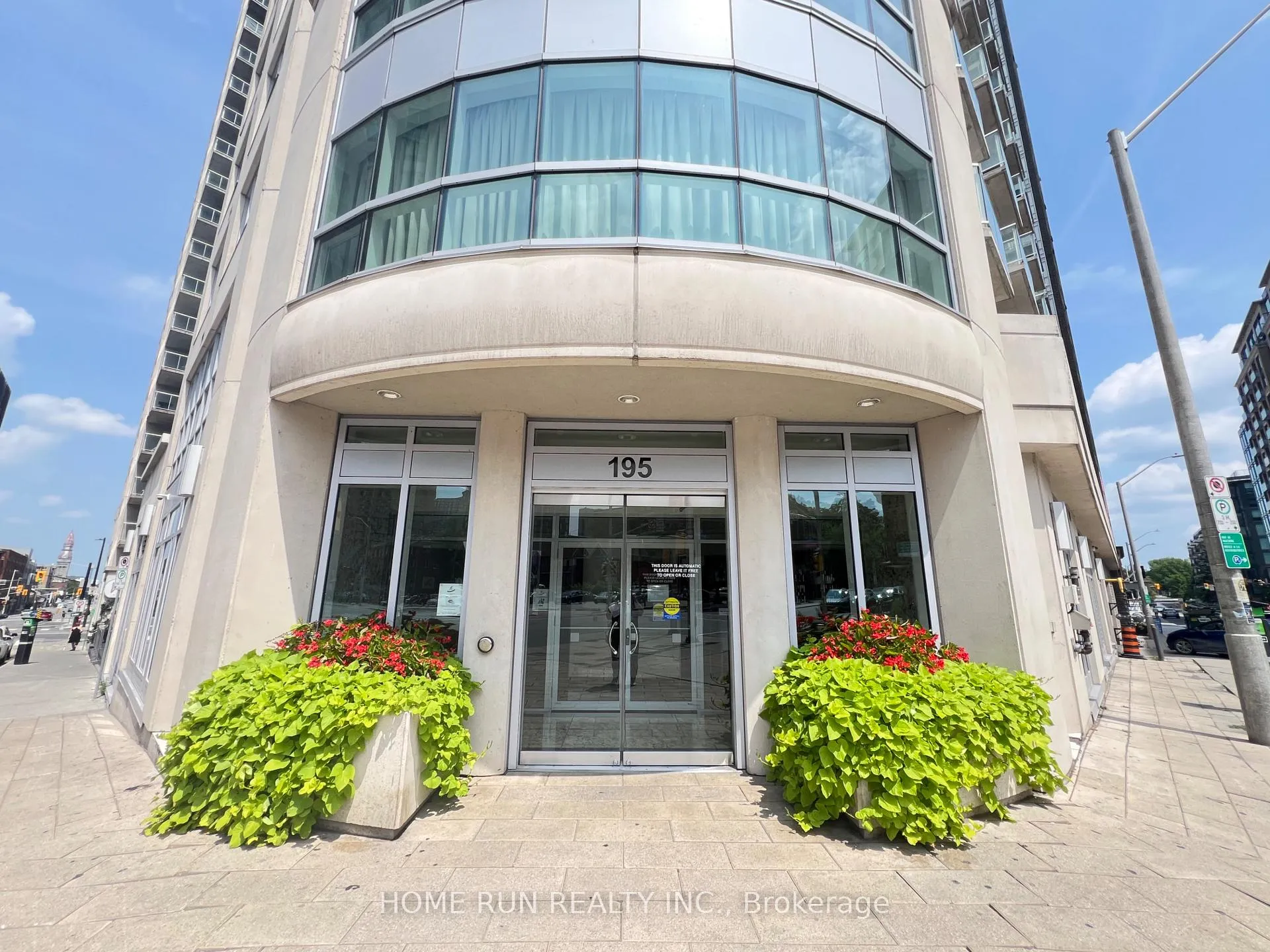 Photo 2 of Unit 2201, 195 Besserer Street, Ottawa, Sandy Hill — HOMEH