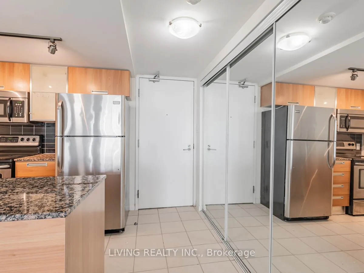 Photo 2 of Unit 1809, 38 Grenville Street, Toronto, Bay Street Corridor — HOMEH