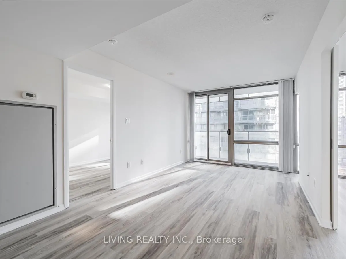 Photo 7 of Unit 1809, 38 Grenville Street, Toronto, Bay Street Corridor — HOMEH