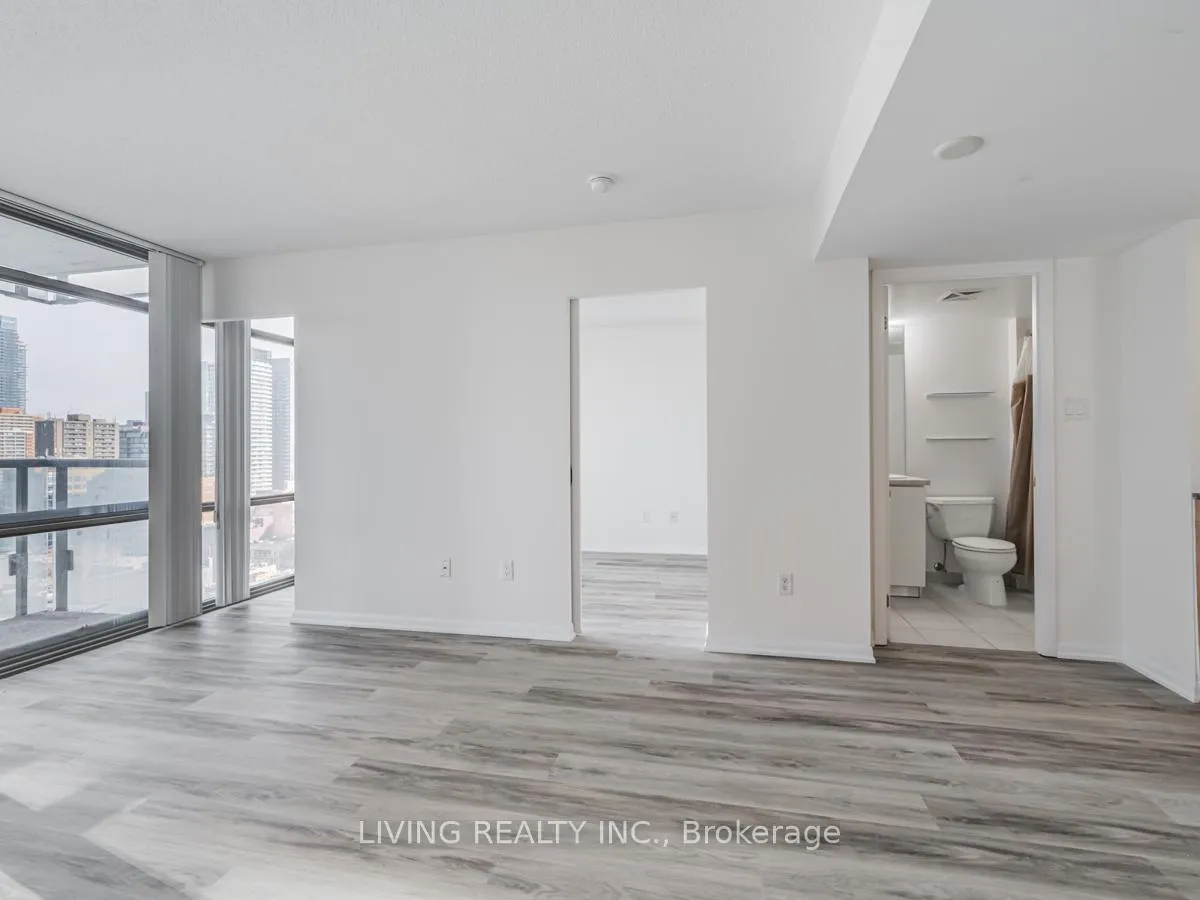 Photo 9 of Unit 1809, 38 Grenville Street, Toronto, Bay Street Corridor — HOMEH
