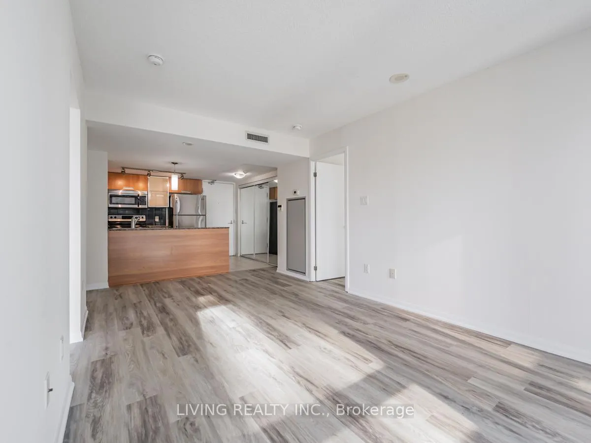 Photo 11 of Unit 1809, 38 Grenville Street, Toronto, Bay Street Corridor — HOMEH