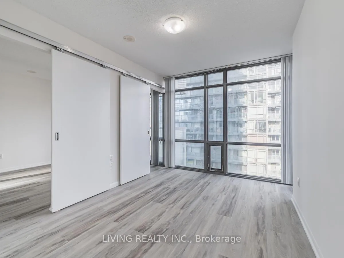 Photo 13 of Unit 1809, 38 Grenville Street, Toronto, Bay Street Corridor — HOMEH