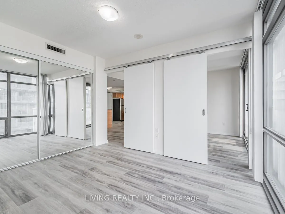 Photo 14 of Unit 1809, 38 Grenville Street, Toronto, Bay Street Corridor — HOMEH