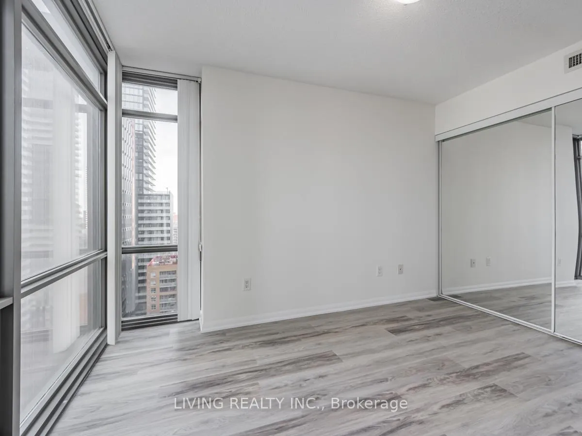 Photo 15 of Unit 1809, 38 Grenville Street, Toronto, Bay Street Corridor — HOMEH
