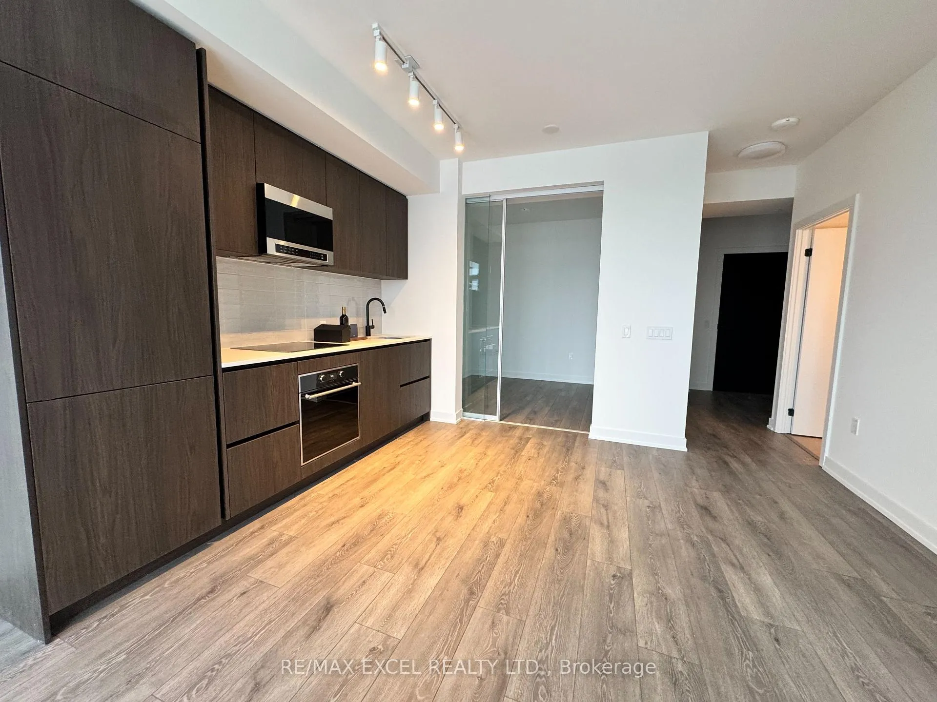 Photo 8 of Unit 3512S, 127 Broadway Avenue, Toronto, Mount Pleasant West — HOMEH