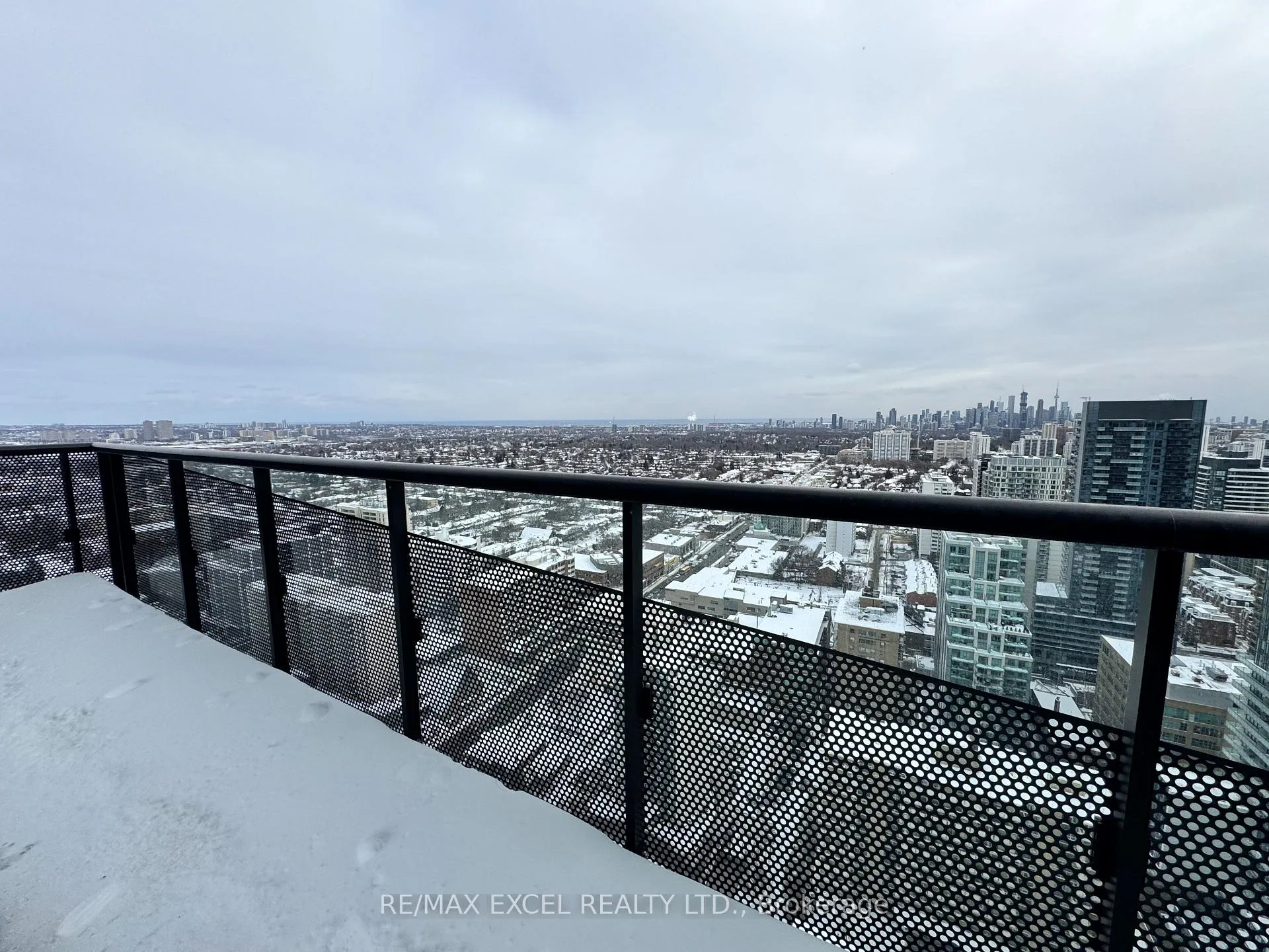 Photo 11 of Unit 3512S, 127 Broadway Avenue, Toronto, Mount Pleasant West — HOMEH