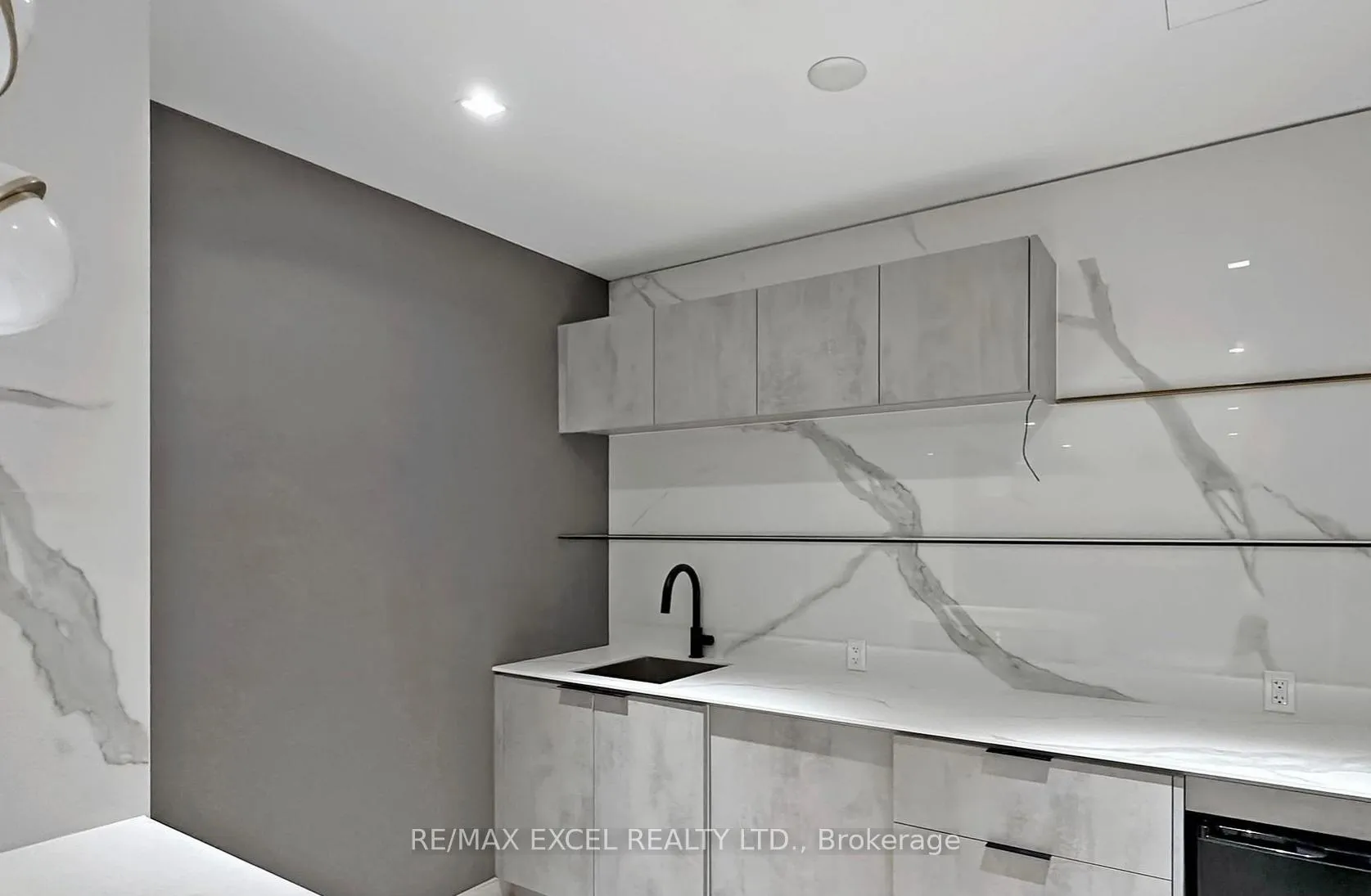 Photo 25 of Unit 3512S, 127 Broadway Avenue, Toronto, Mount Pleasant West — HOMEH