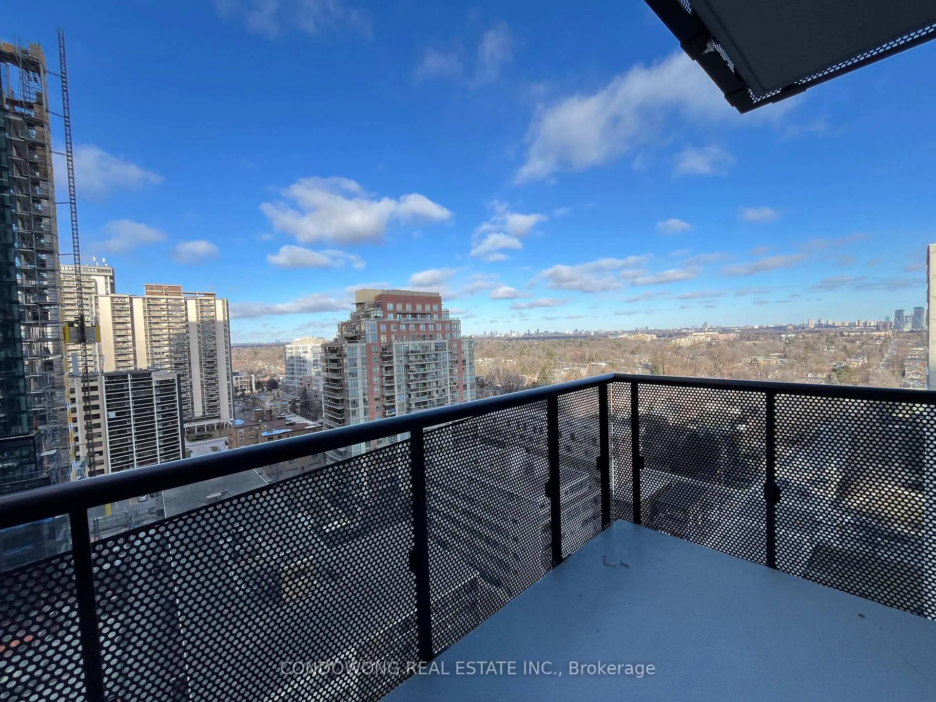 Photo 12 of Unit 1408, 117 Broadway Avenue, Toronto, Mount Pleasant West — HOMEH