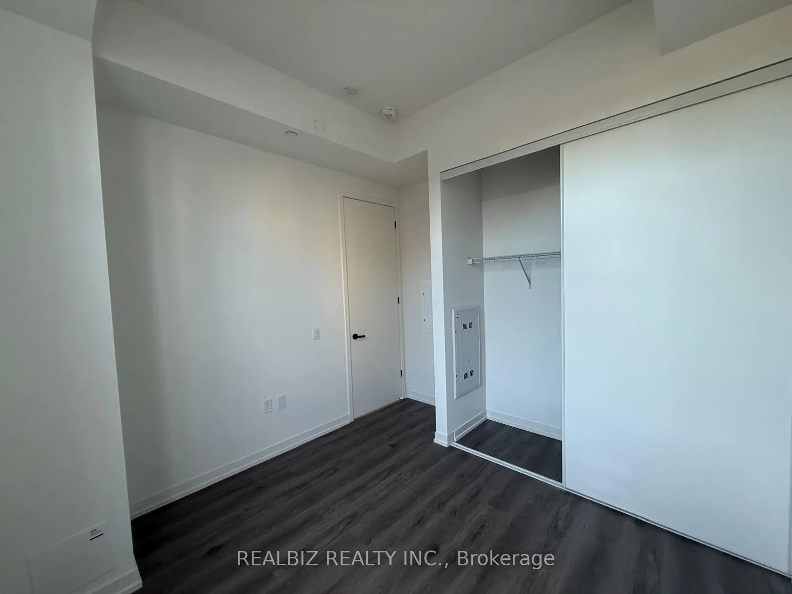 Photo 12 of Unit 105, 28 Interchange Way, Vaughan, Vaughan Corporate Centre — HOMEH