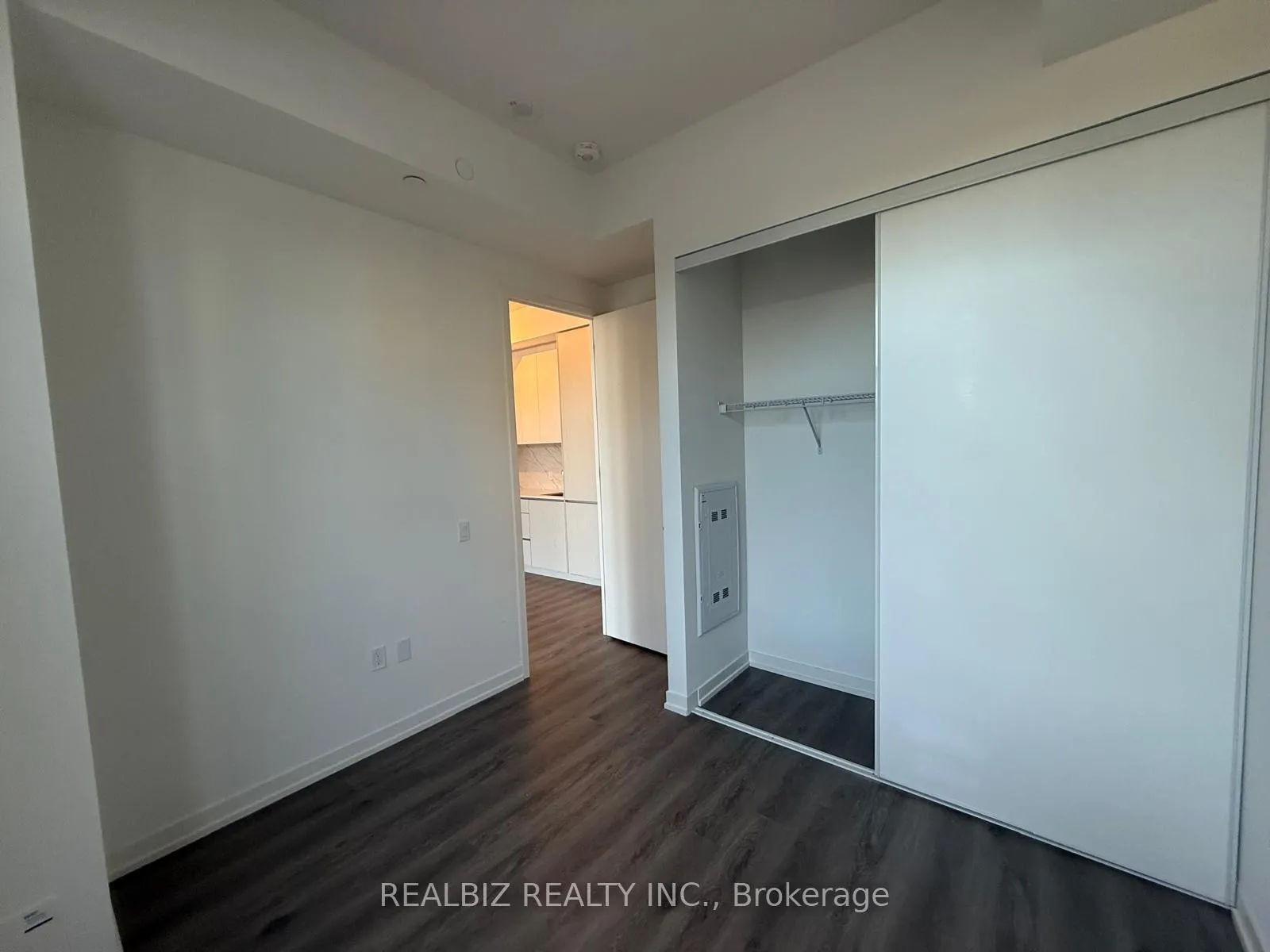 Photo 13 of Unit 105, 28 Interchange Way, Vaughan, Vaughan Corporate Centre — HOMEH