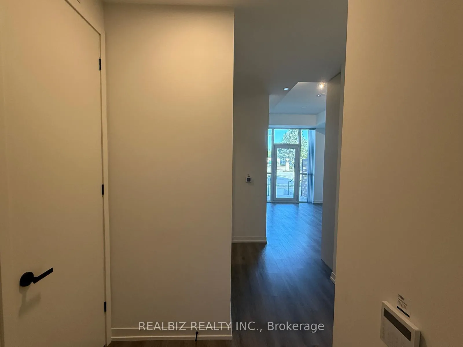 Photo 14 of Unit 105, 28 Interchange Way, Vaughan, Vaughan Corporate Centre — HOMEH
