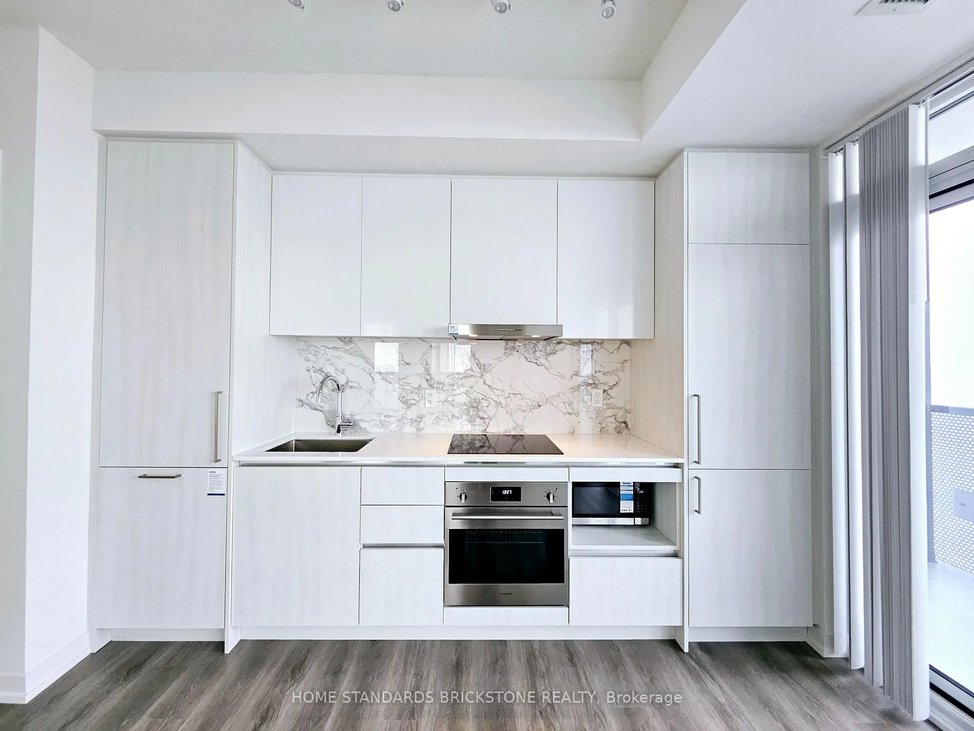 Photo 2 of Unit 3909, 225 Commerce Street, Vaughan, Vaughan Corporate Centre — HOMEH