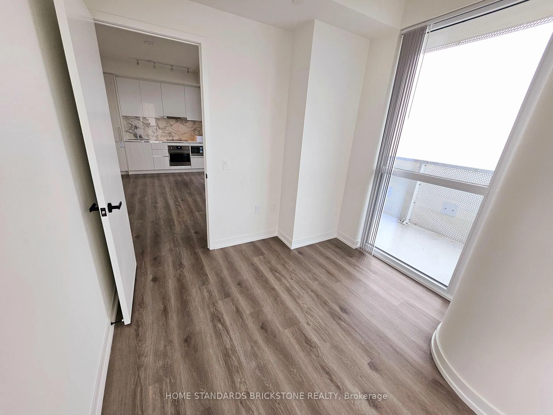 Photo 6 of Unit 3909, 225 Commerce Street, Vaughan, Vaughan Corporate Centre — HOMEH