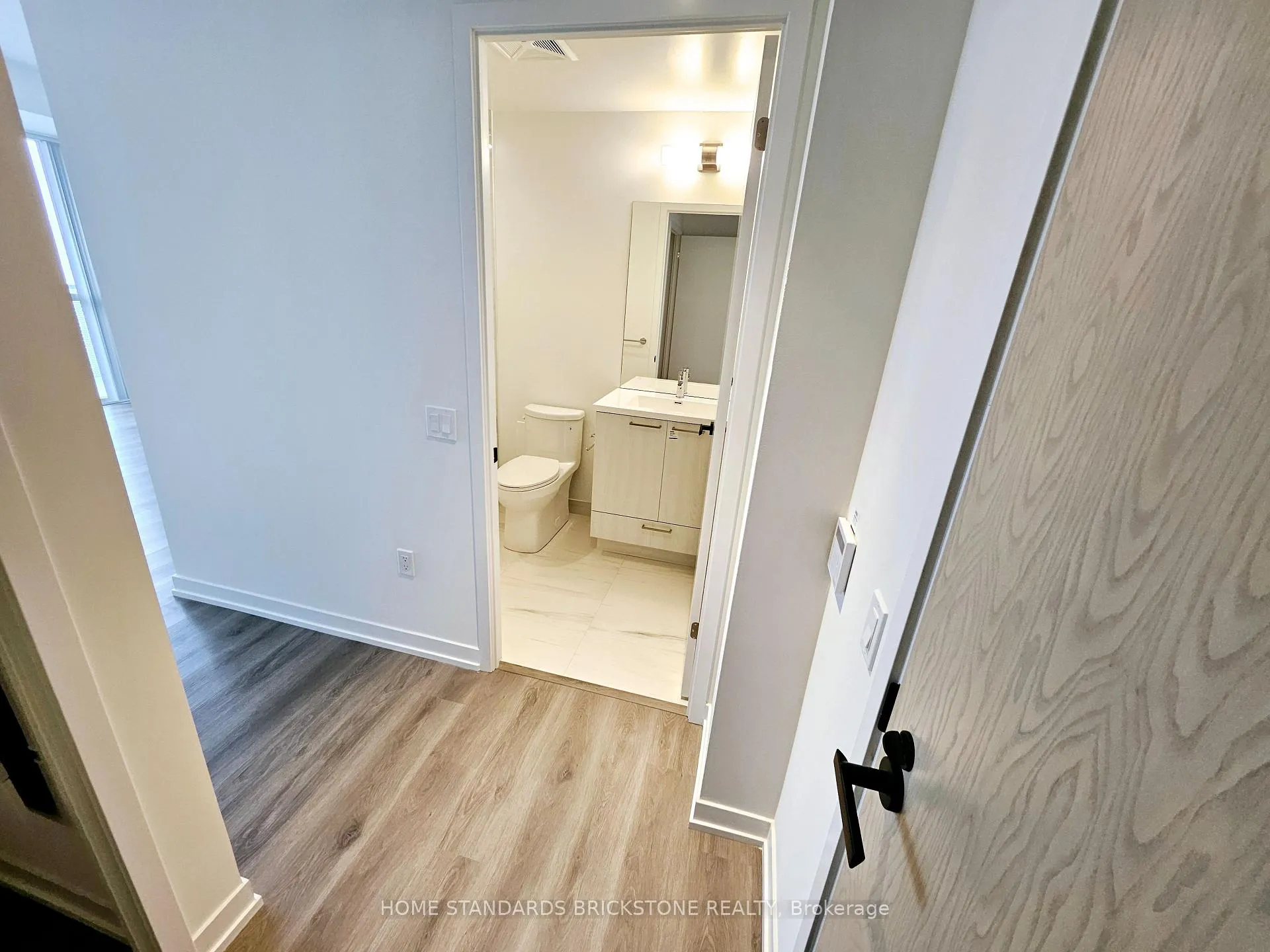 Photo 7 of Unit 3909, 225 Commerce Street, Vaughan, Vaughan Corporate Centre — HOMEH