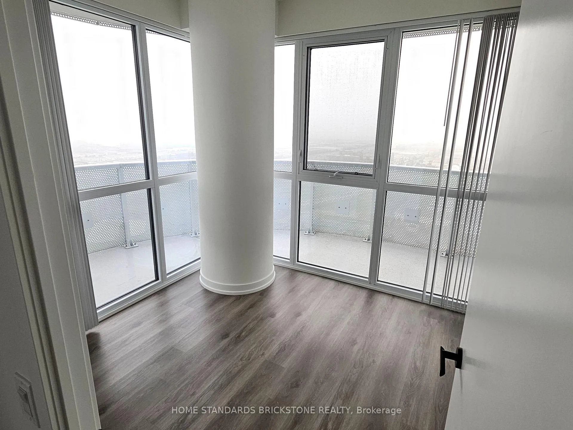 Photo 11 of Unit 3909, 225 Commerce Street, Vaughan, Vaughan Corporate Centre — HOMEH