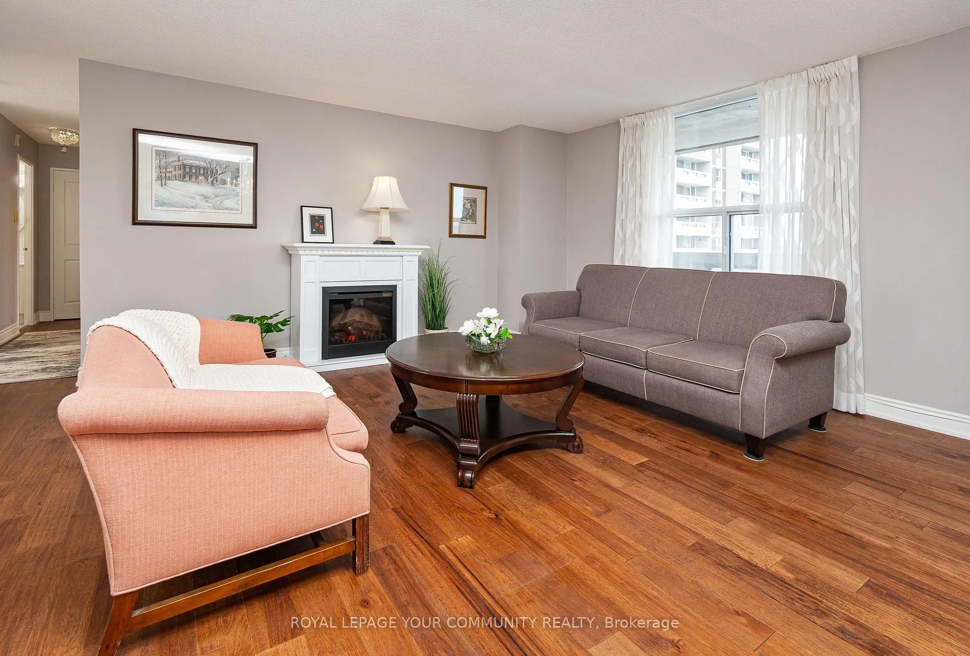 Photo 3 of Unit 608, 60 Inverlochy Boulevard, Markham, Royal Orchard — HOMEH