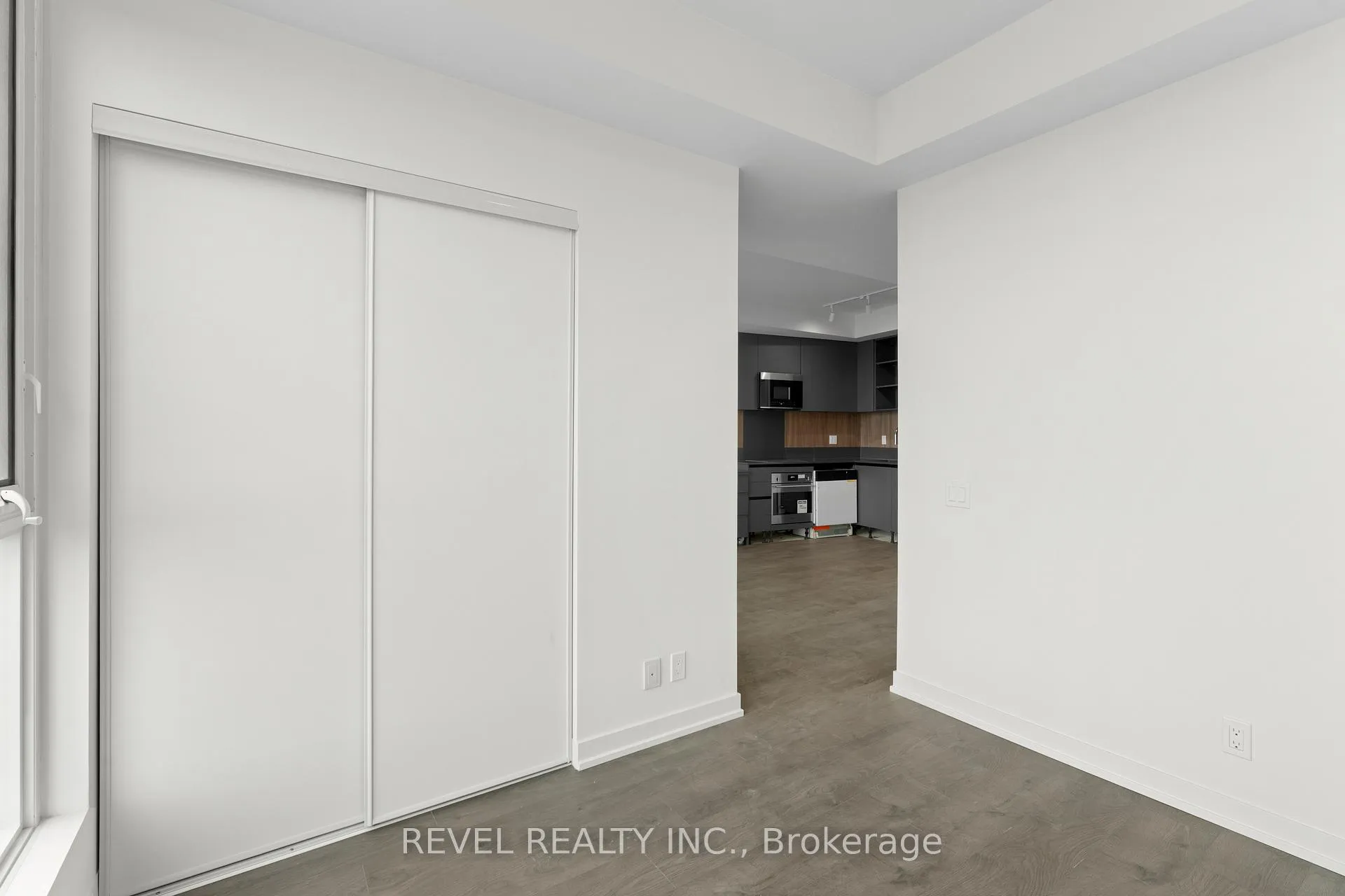 Photo 11 of Unit 2805, 39 Mary Street, Barrie, City Centre — HOMEH