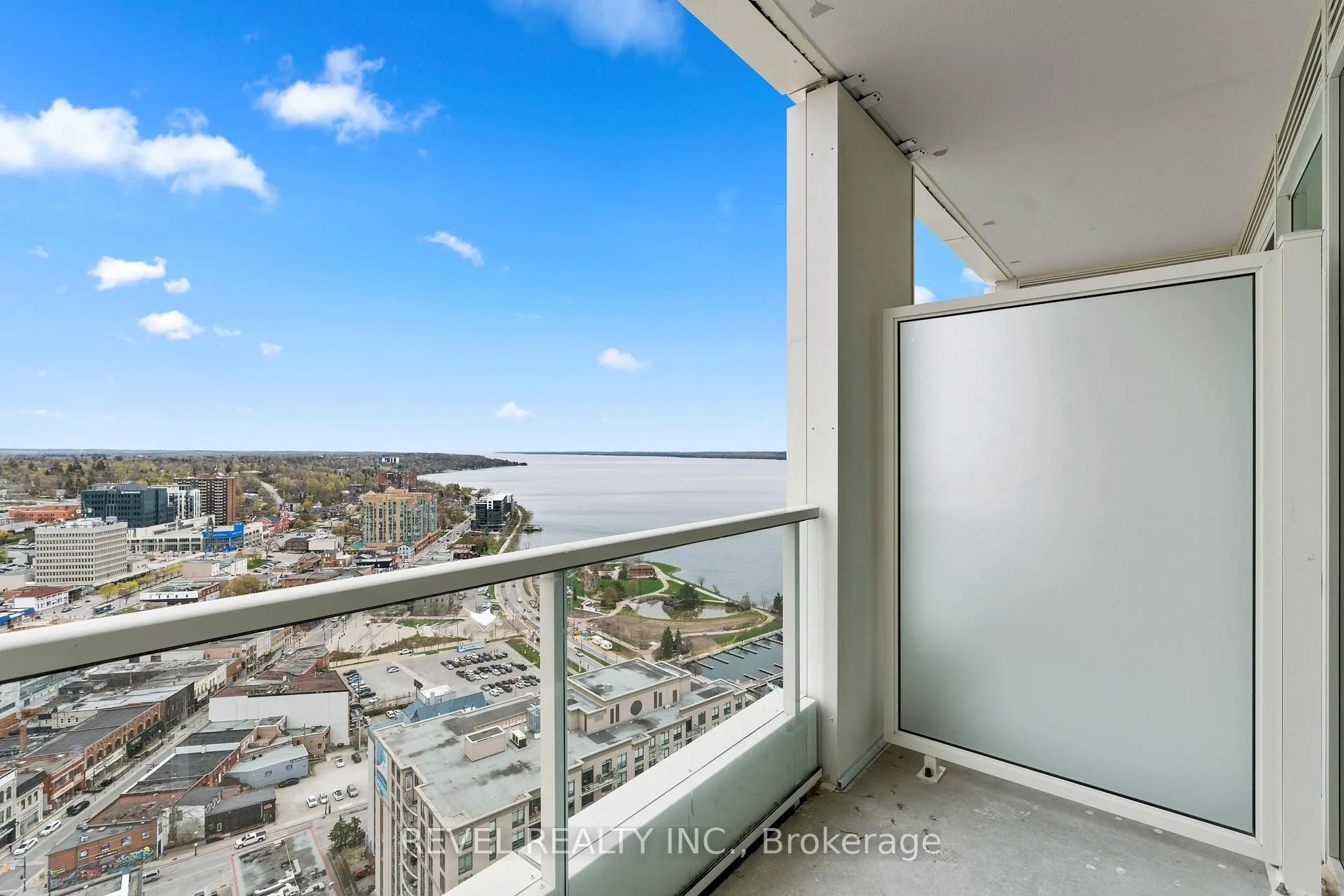 Photo 13 of Unit 2805, 39 Mary Street, Barrie, City Centre — HOMEH