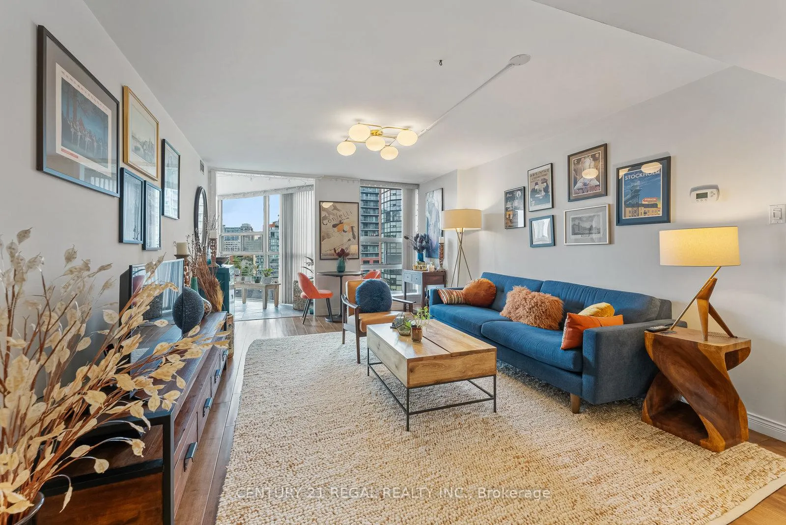 Photo 1 of Unit 710, 701 King Street W, Toronto, Niagara — HOMEH