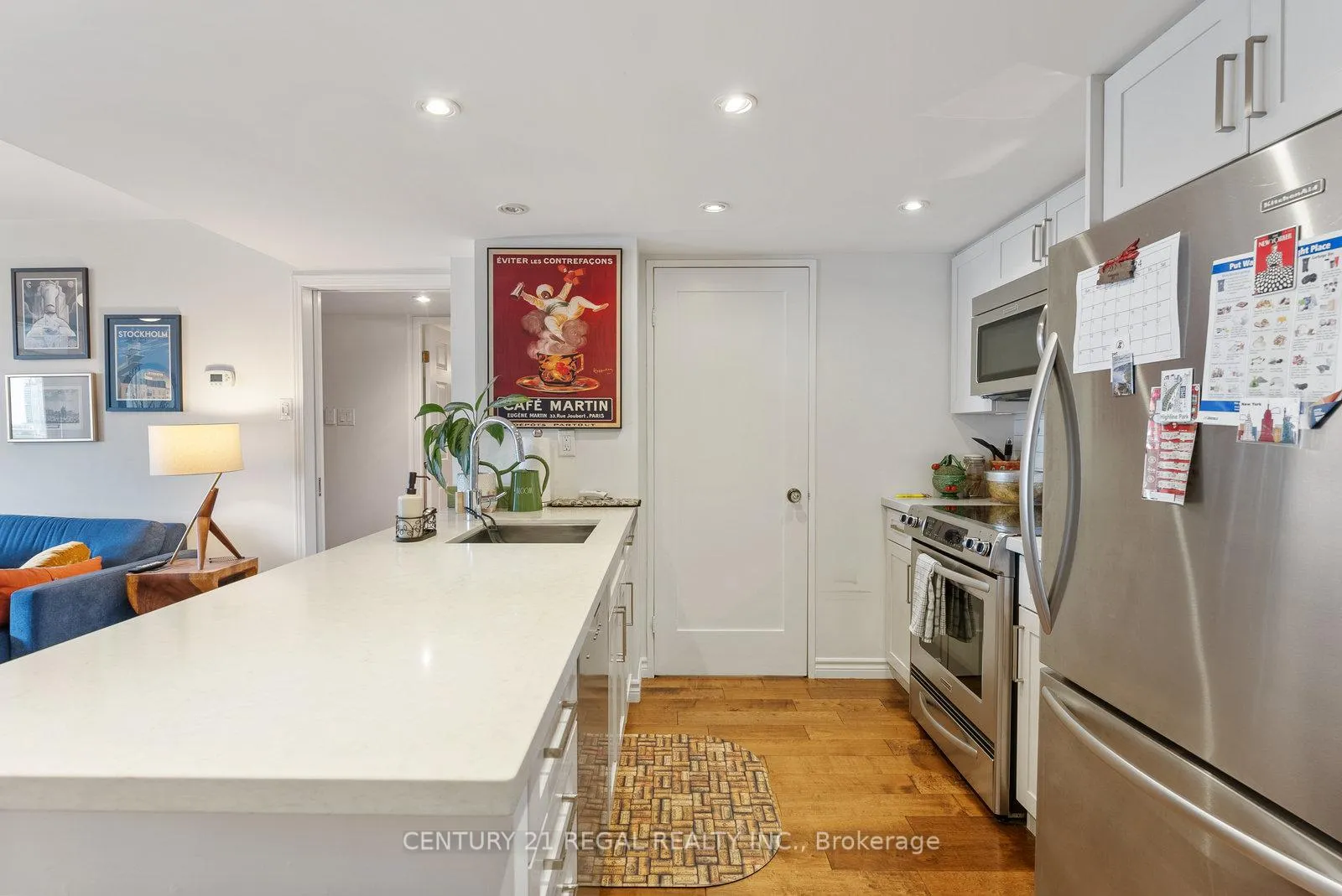 Photo 6 of Unit 710, 701 King Street W, Toronto, Niagara — HOMEH