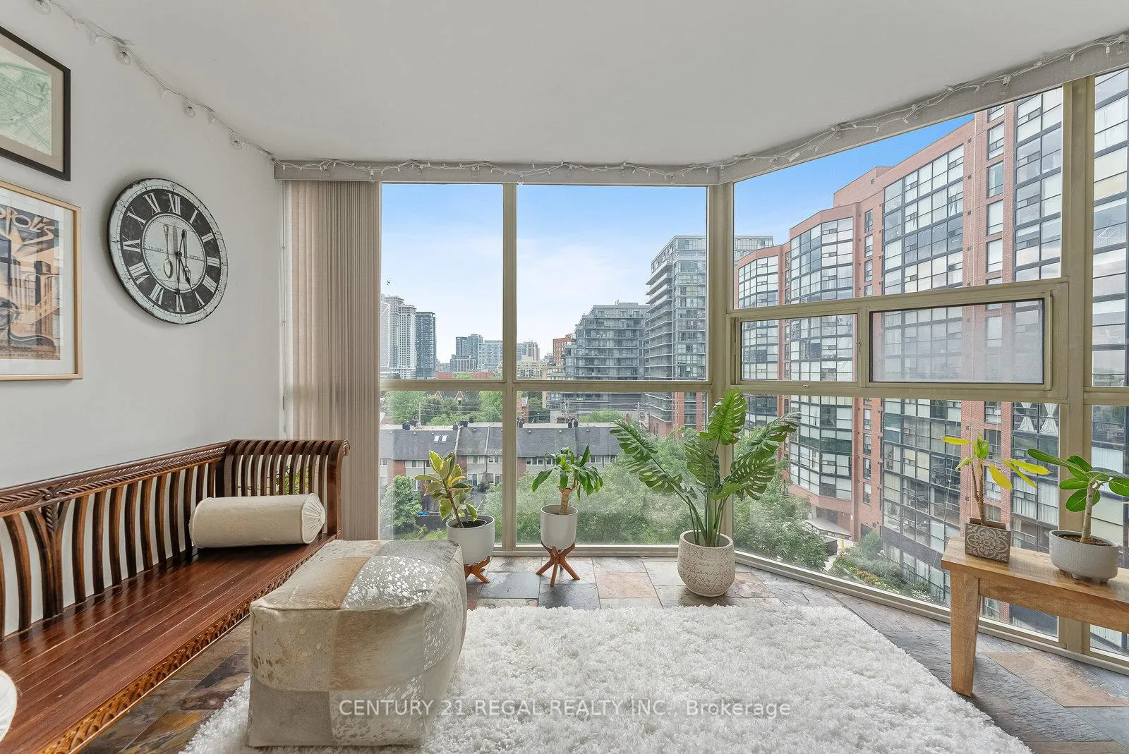 Photo 18 of Unit 710, 701 King Street W, Toronto, Niagara — HOMEH