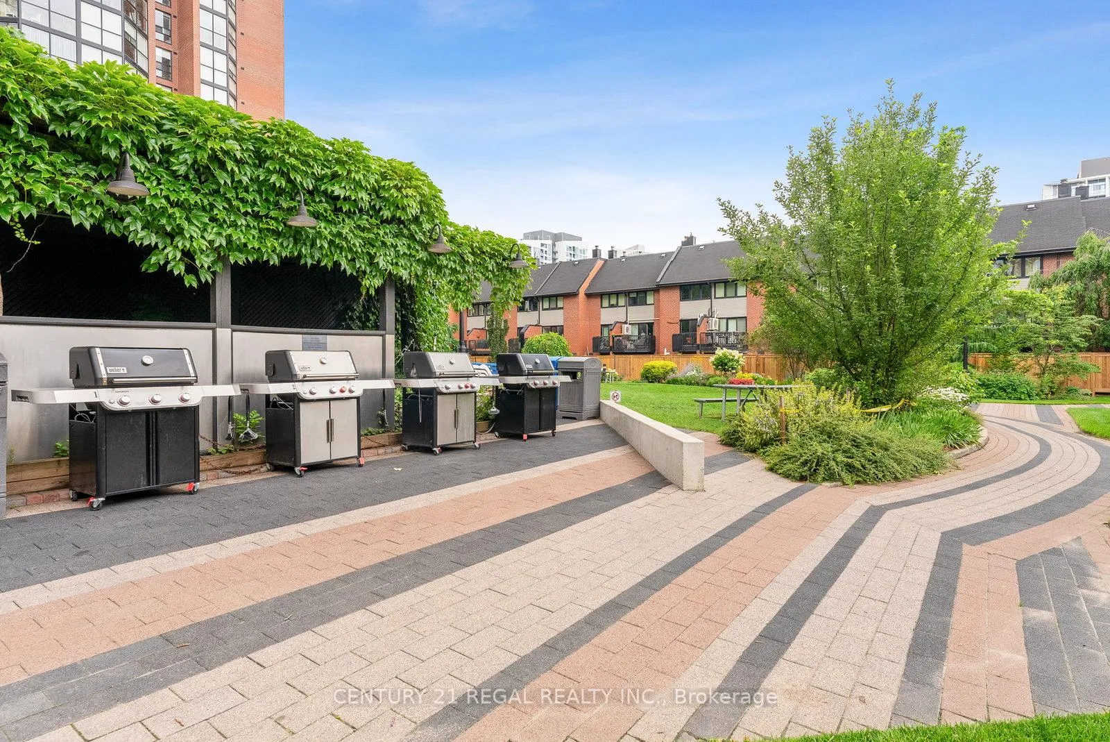 Photo 35 of Unit 710, 701 King Street W, Toronto, Niagara — HOMEH
