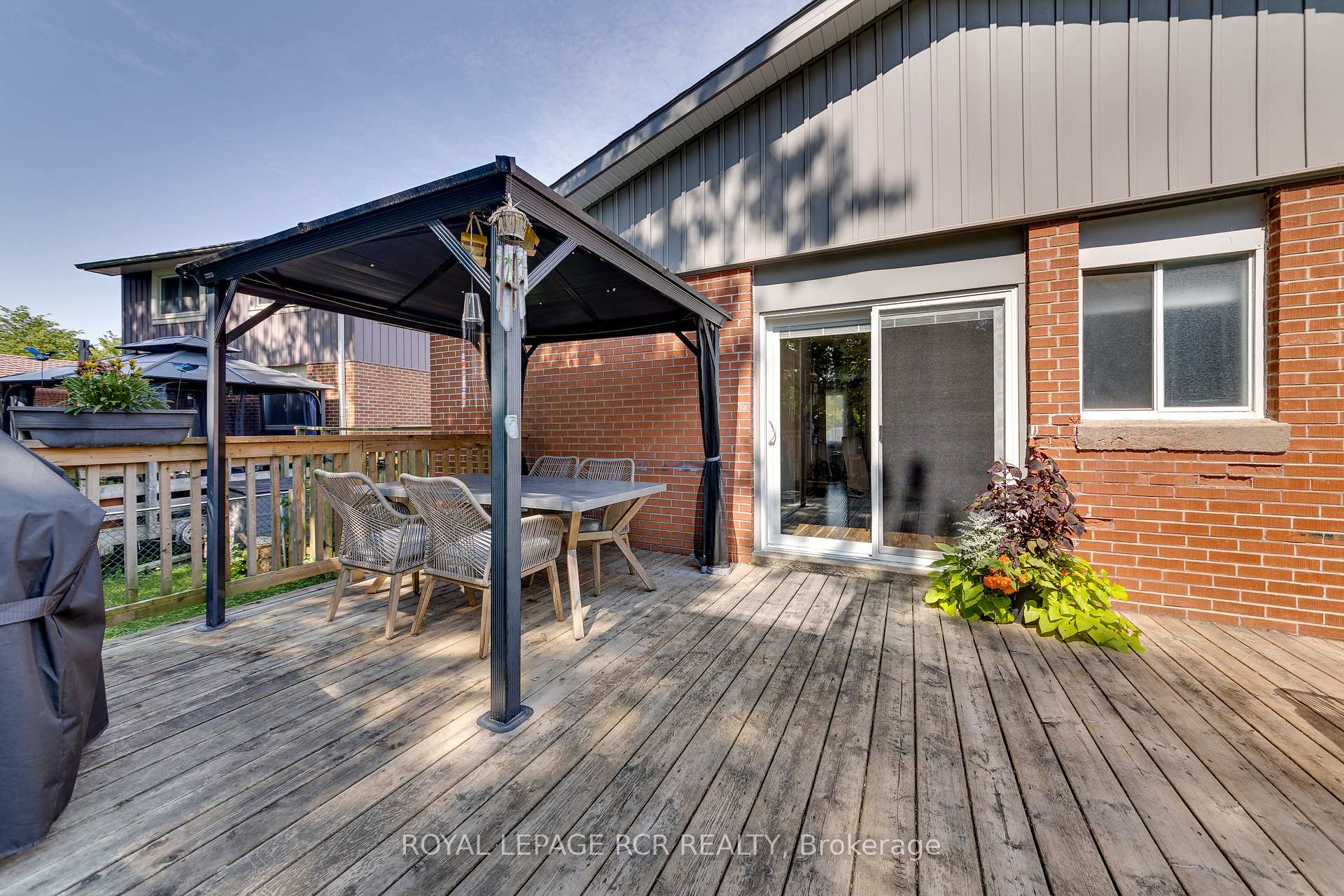 Photo 4 of 55 West Street W, Georgina, Sutton & Jackson's Point — HOMEH