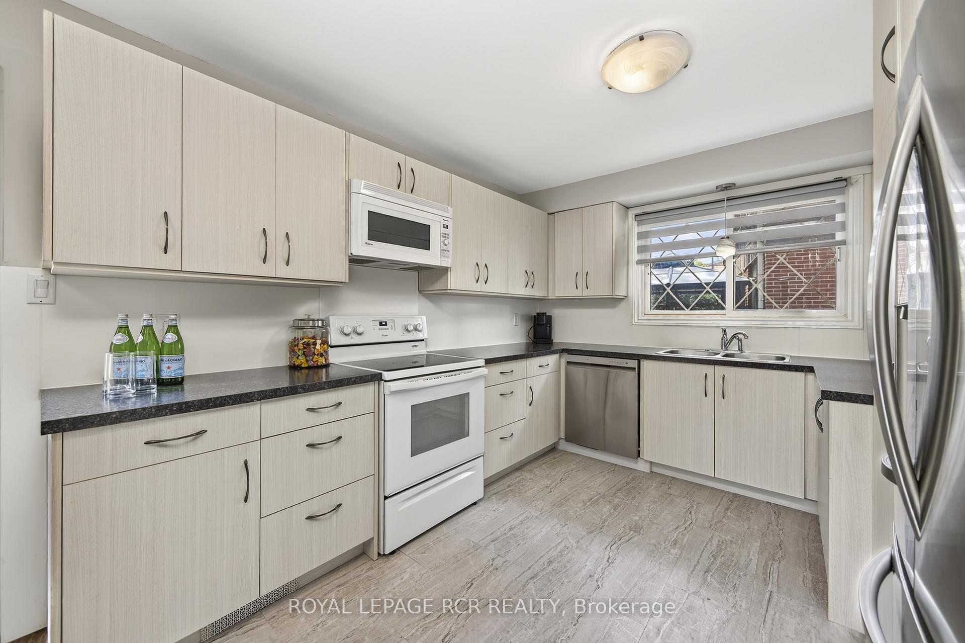 Photo 18 of 55 West Street W, Georgina, Sutton & Jackson's Point — HOMEH
