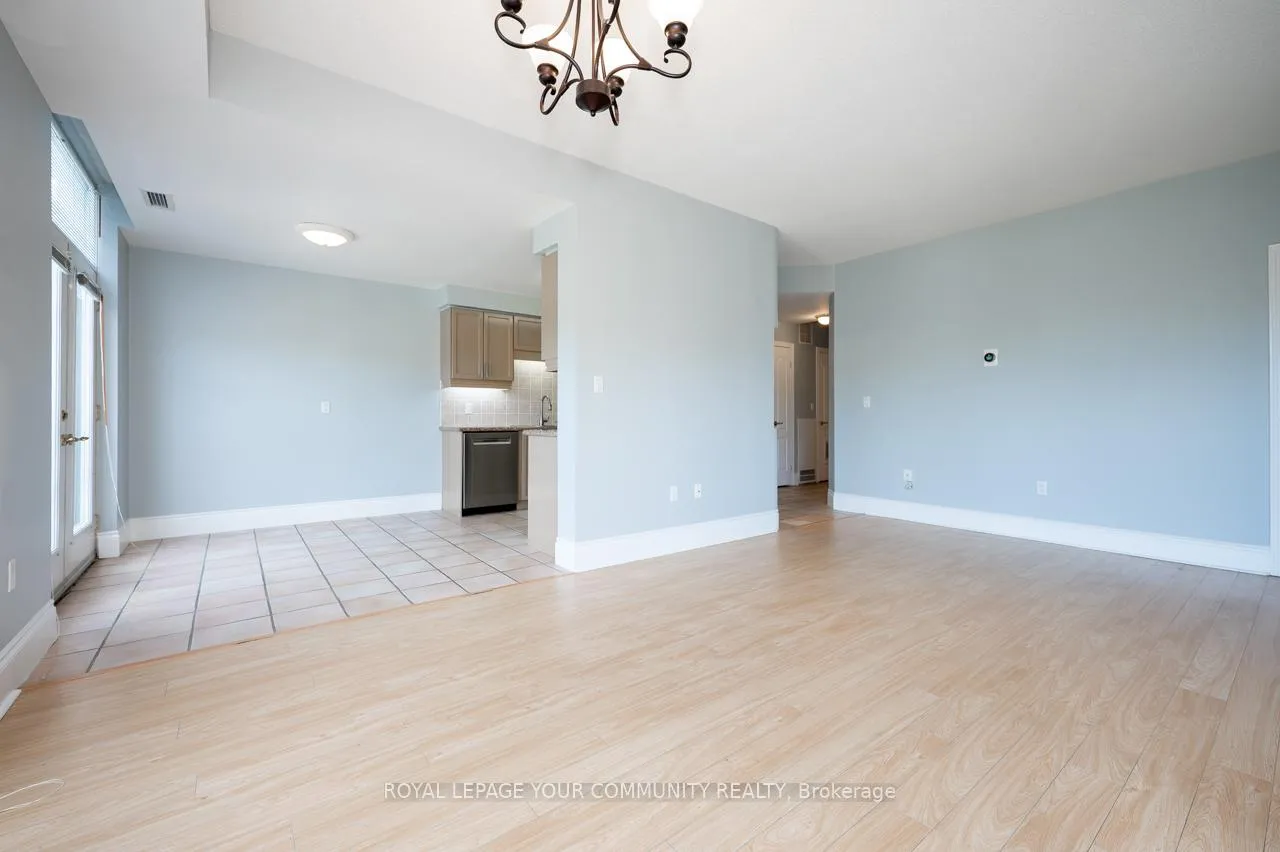 Photo 5 of Unit 411, 53 Woodbridge Avenue, Vaughan, West Woodbridge — HOMEH