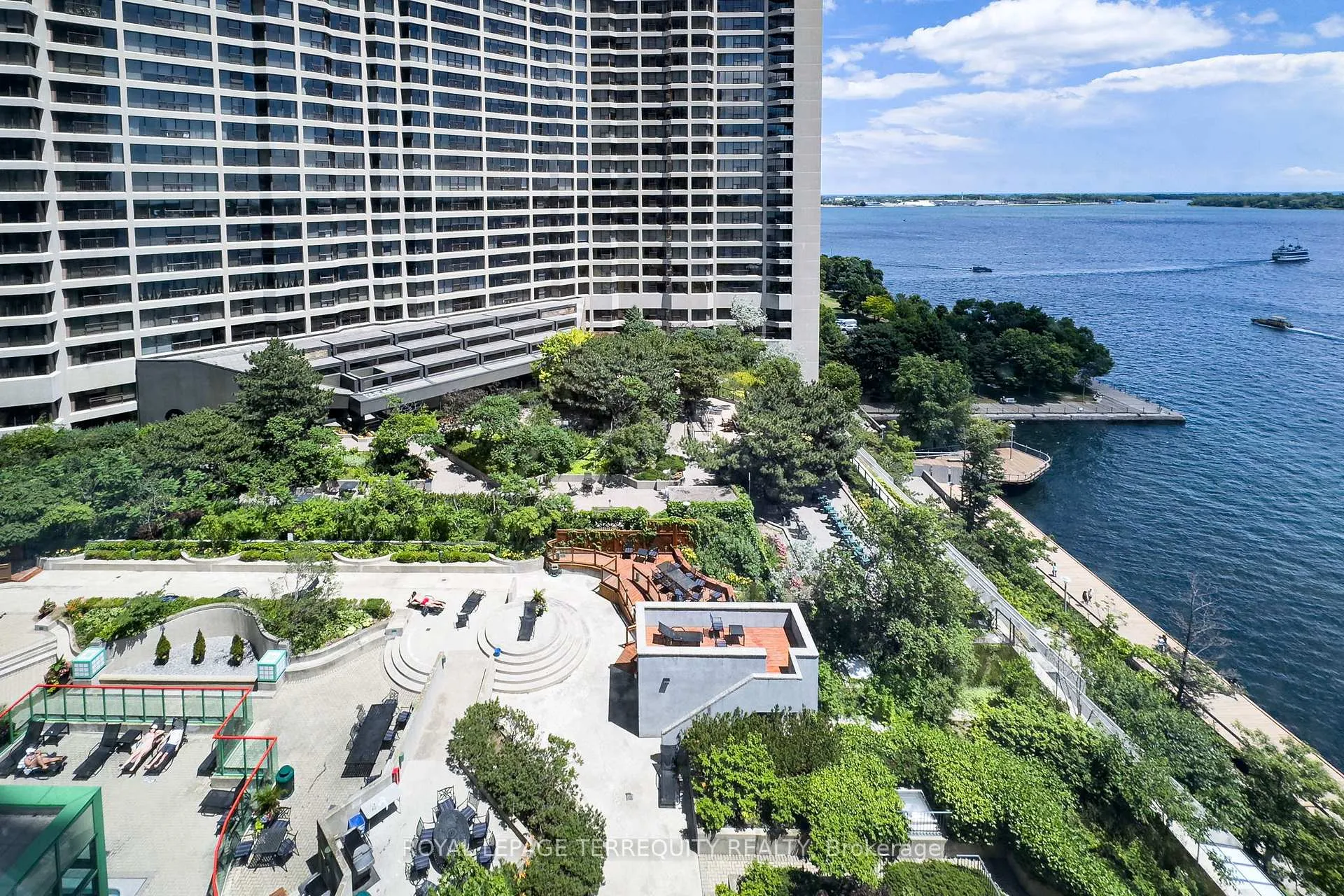 Photo 16 of Unit 1603, 99 Harbour Square, Toronto, Waterfront Communities — HOMEH