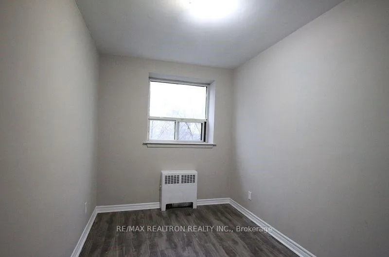 Photo 3 of Unit 414B, 468 Ottawa Street, Hamilton, Crown Point — HOMEH