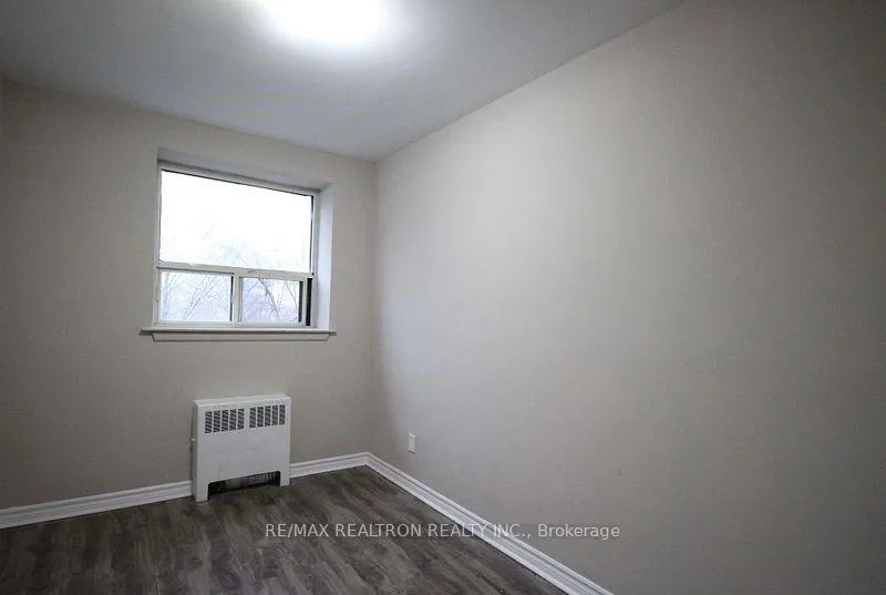 Photo 4 of Unit 414B, 468 Ottawa Street, Hamilton, Crown Point — HOMEH