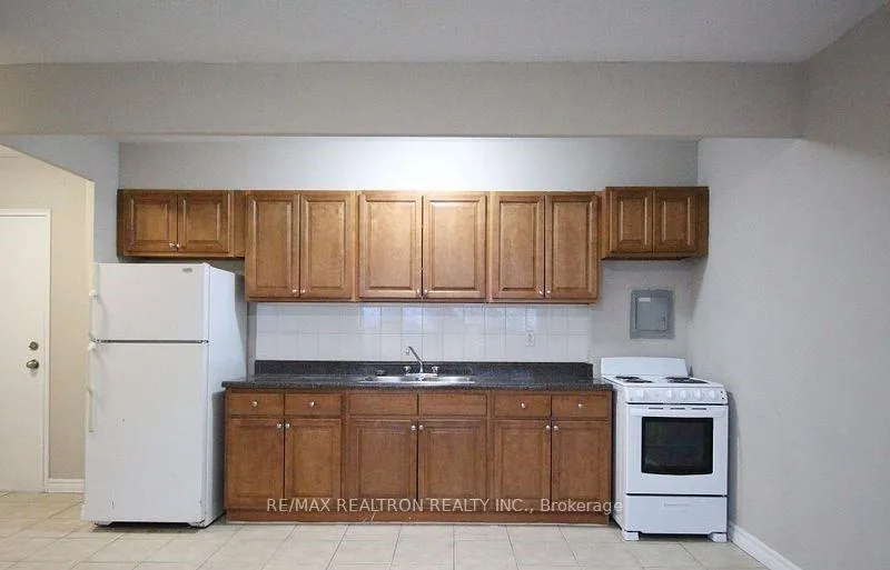 Photo 7 of Unit 414B, 468 Ottawa Street, Hamilton, Crown Point — HOMEH