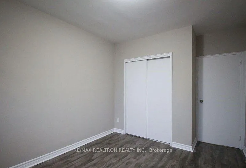 Photo 11 of Unit 414B, 468 Ottawa Street, Hamilton, Crown Point — HOMEH