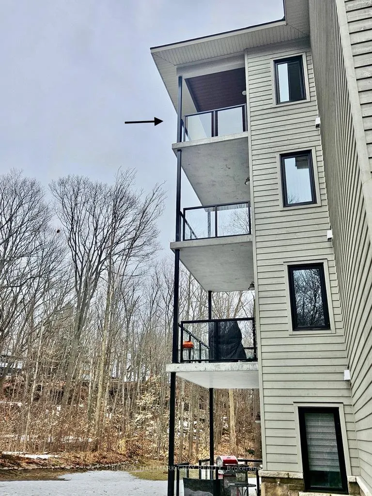 Photo 5 of Unit 402, 11B Salt Dock Road, Parry Sound — HOMEH