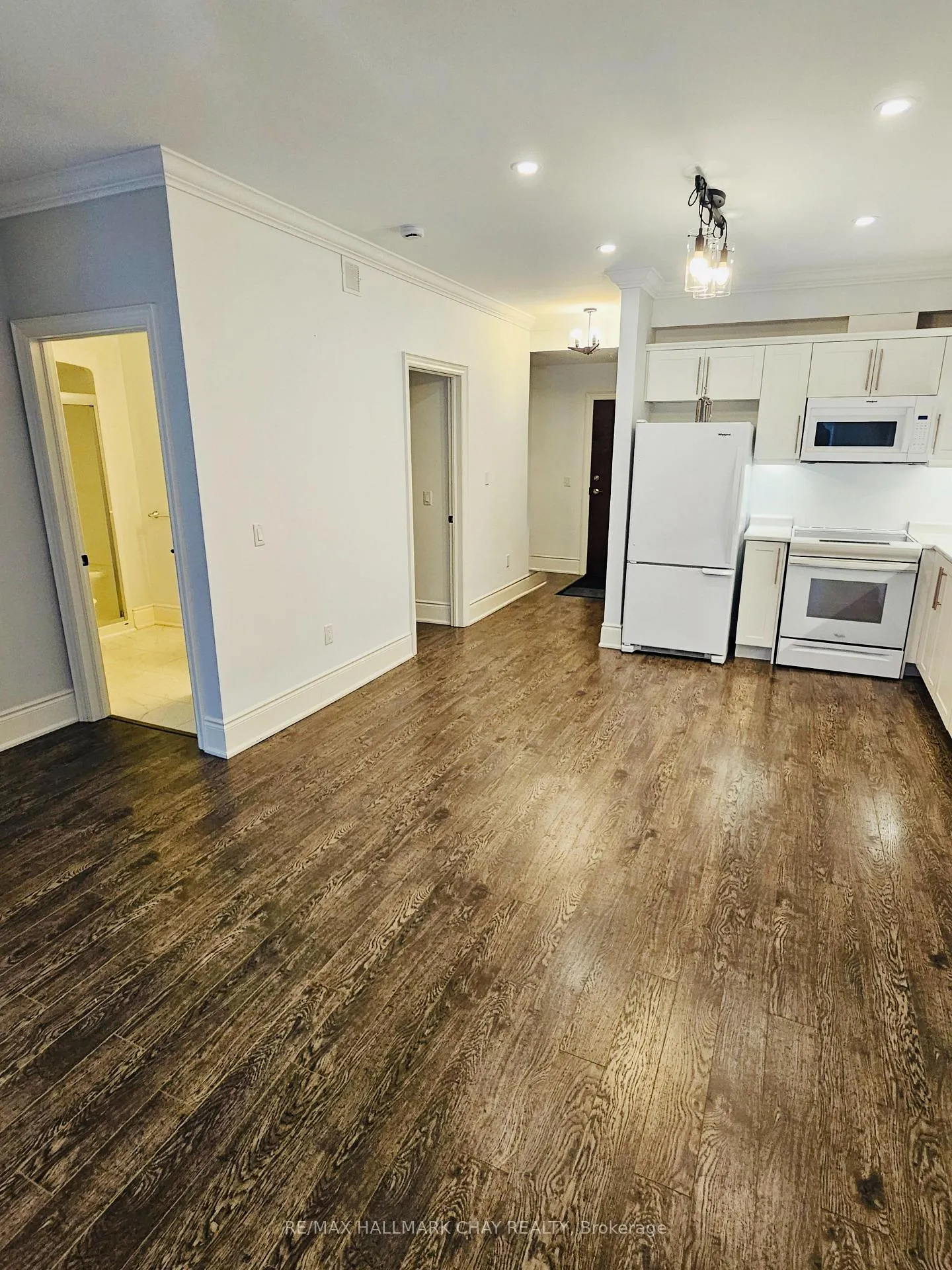 Photo 8 of Unit 402, 11B Salt Dock Road, Parry Sound — HOMEH