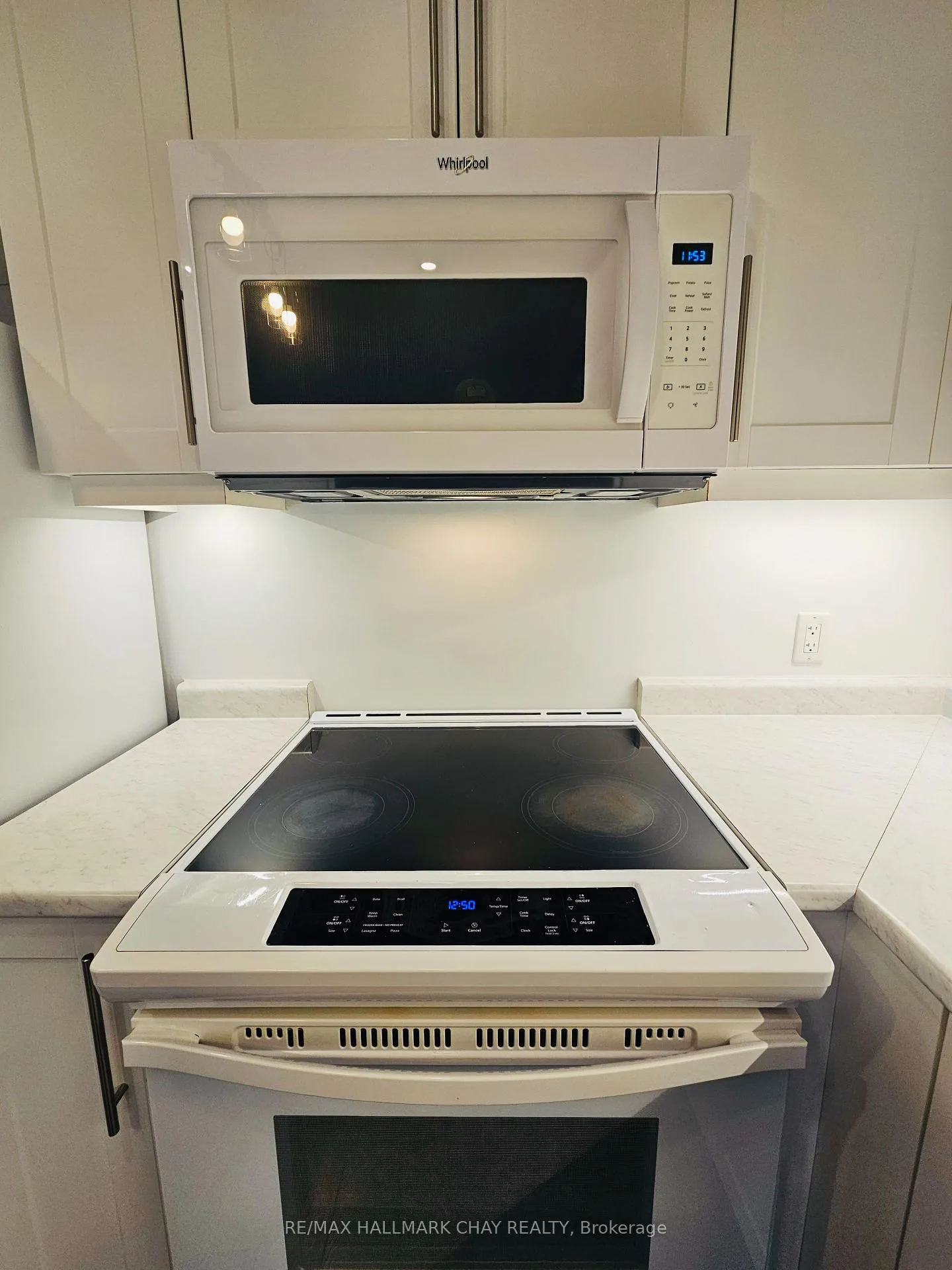 Photo 12 of Unit 402, 11B Salt Dock Road, Parry Sound — HOMEH