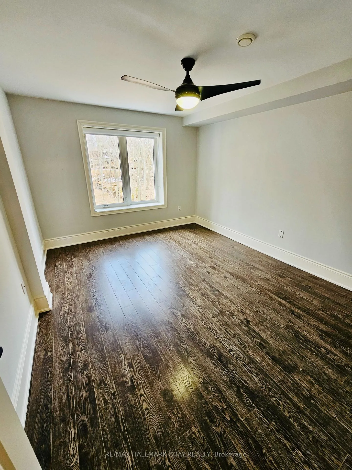Photo 16 of Unit 402, 11B Salt Dock Road, Parry Sound — HOMEH