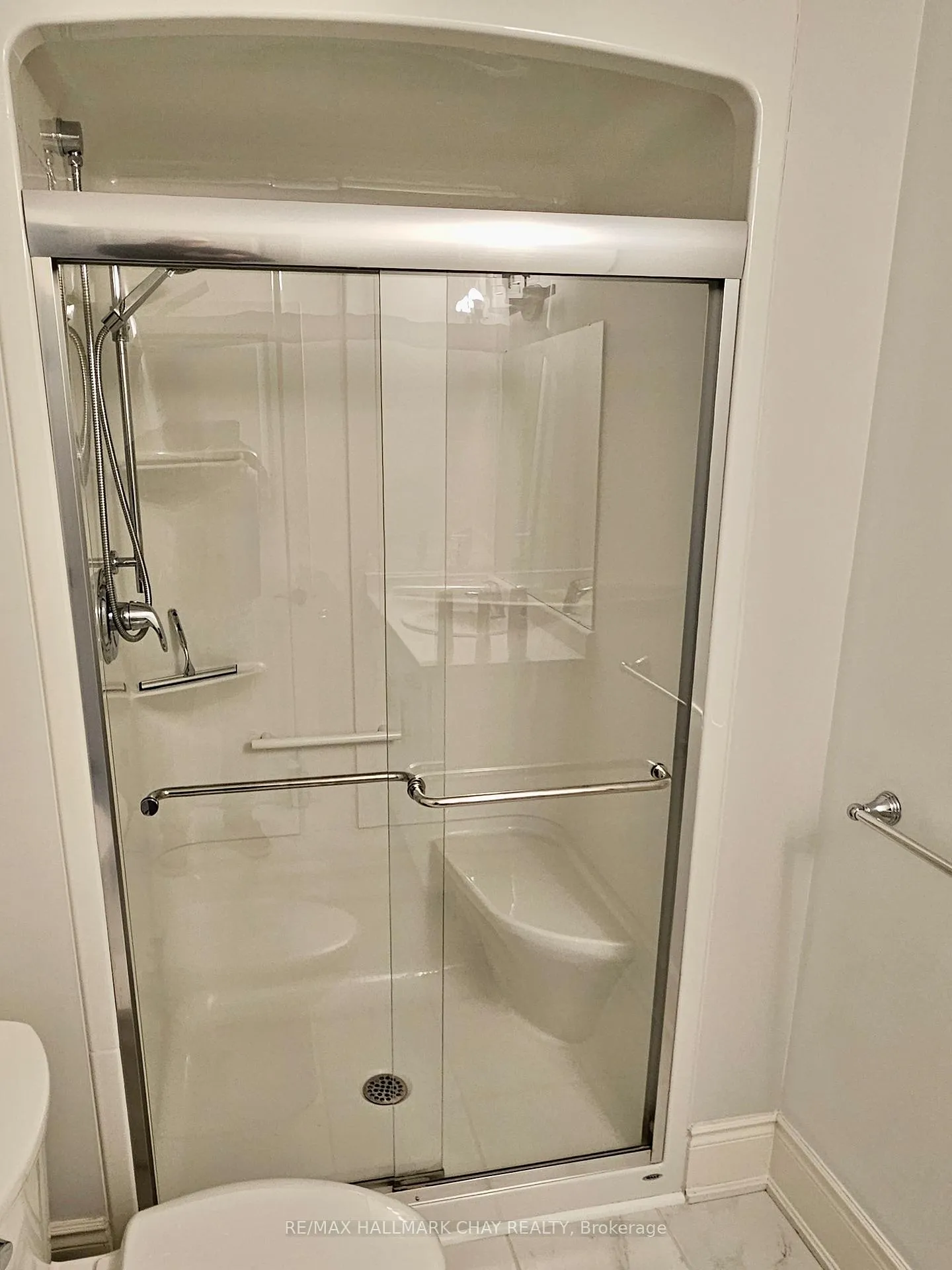 Photo 22 of Unit 402, 11B Salt Dock Road, Parry Sound — HOMEH