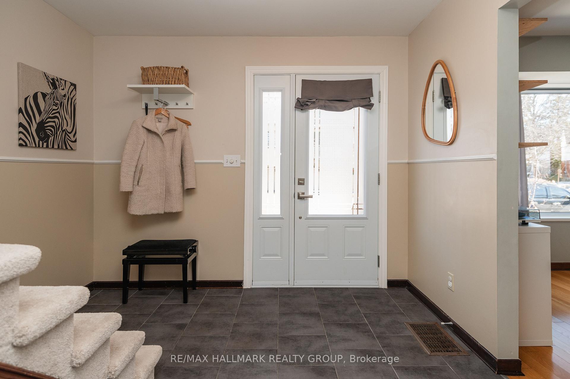 Photo 2 of 70 Willard Street, Ottawa, Old Ottawa South — HOMEH