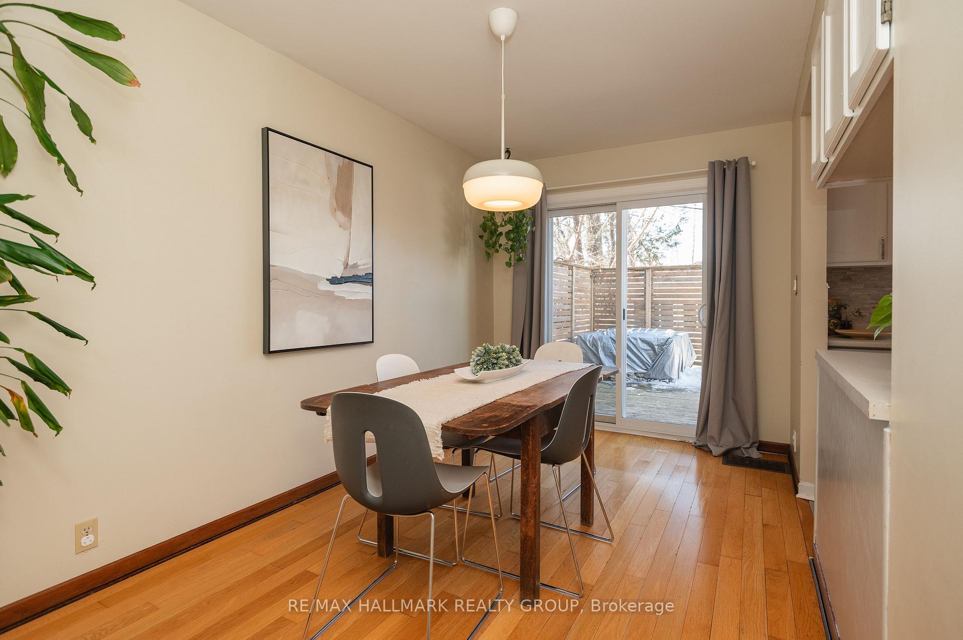 Photo 8 of 70 Willard Street, Ottawa, Old Ottawa South — HOMEH