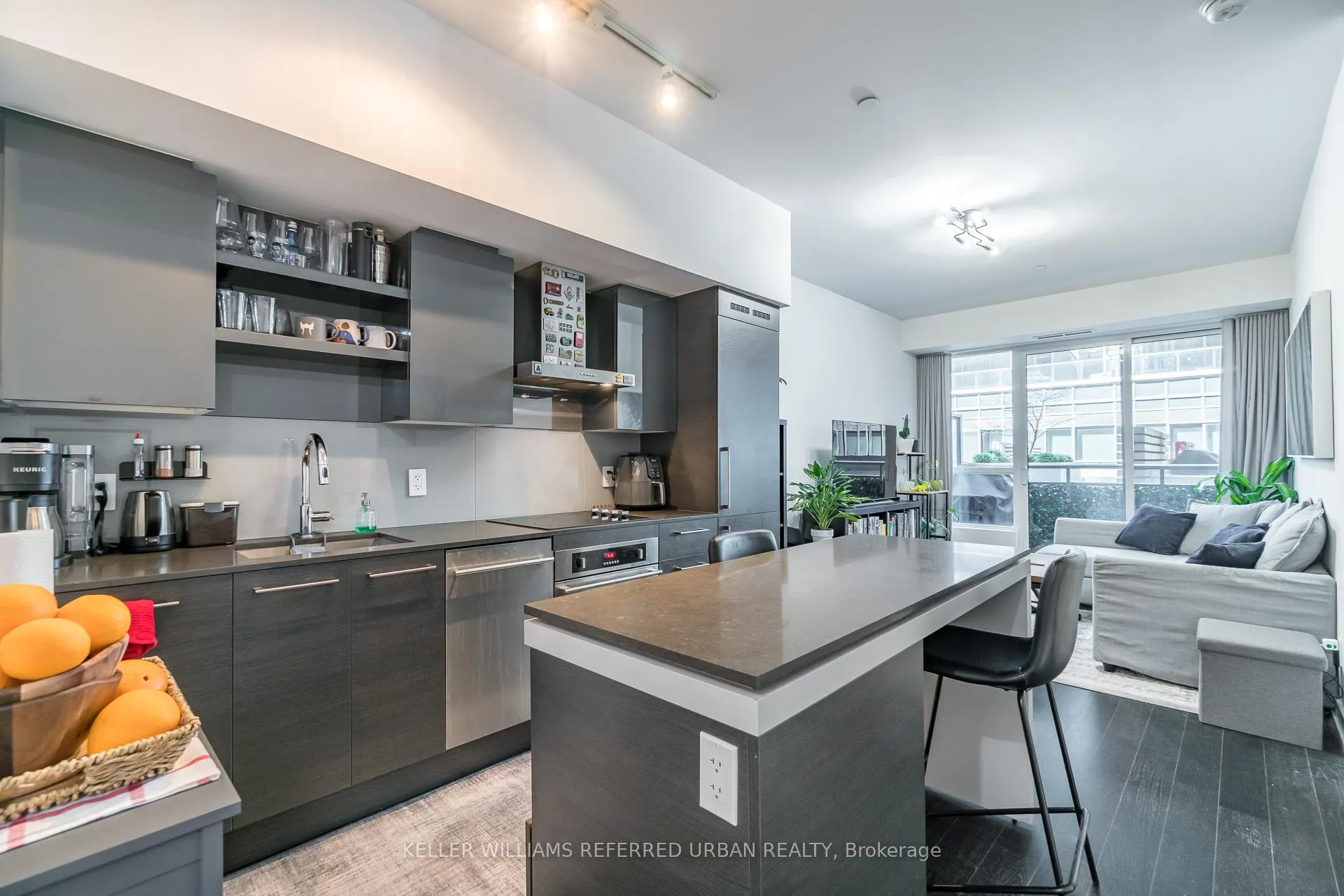 Front of Unit 221, 1030 King Street W