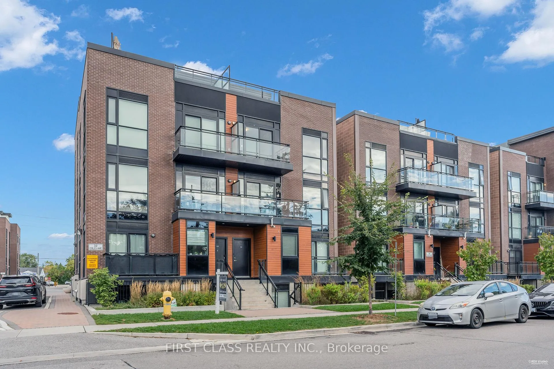 Photo 4 of Unit F1003, 32 Coles Avenue, Vaughan, Vaughan Grove — HOMEH