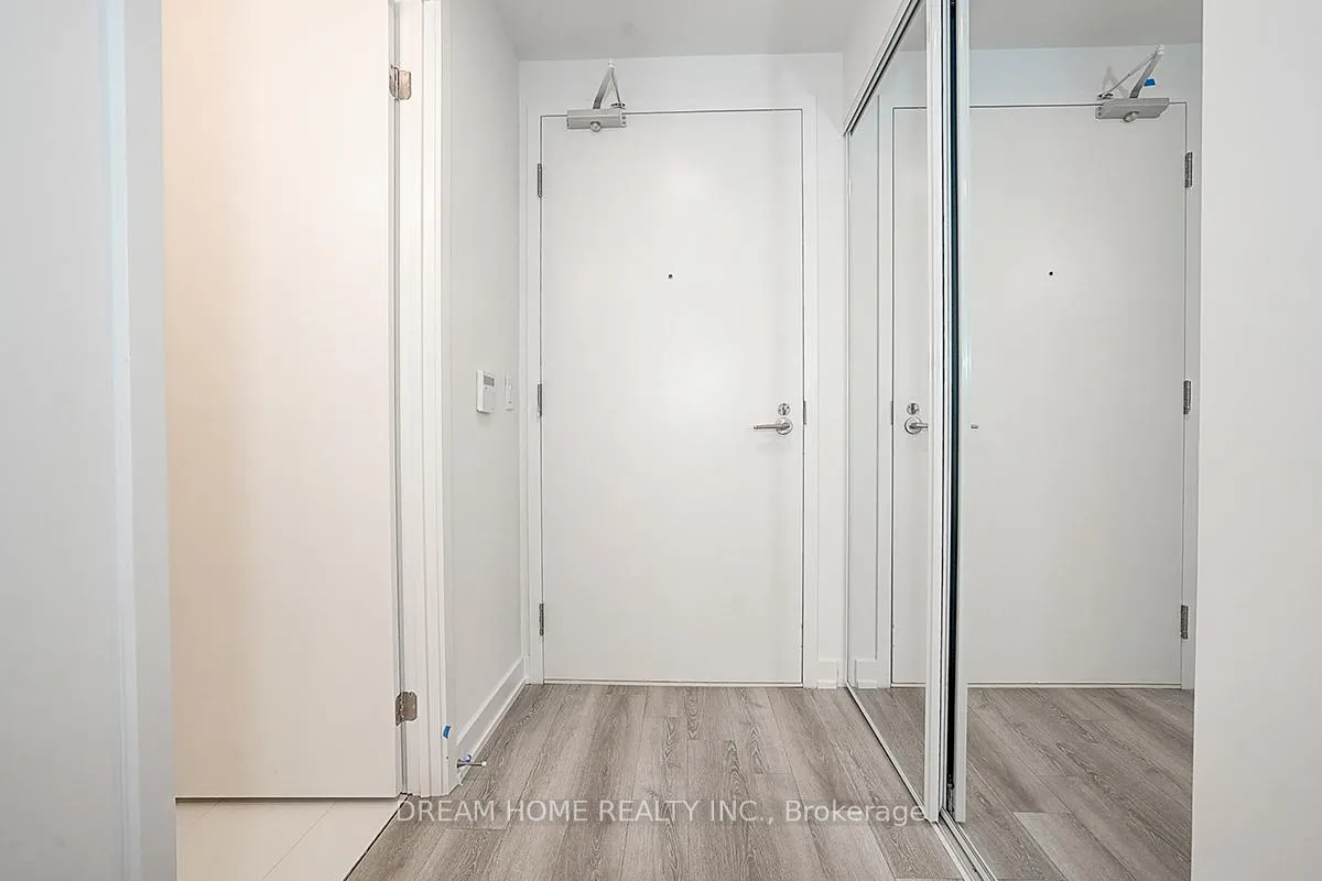 Photo 4 of Unit 2205, 238 Simcoe Street, Toronto, Kensington-Chinatown — HOMEH