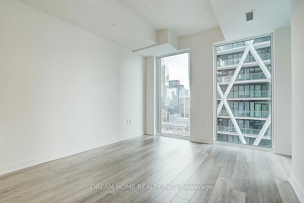 Photo 8 of Unit 2205, 238 Simcoe Street, Toronto, Kensington-Chinatown — HOMEH