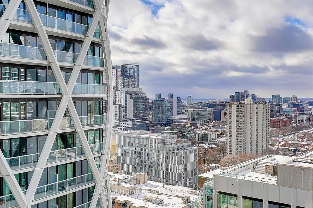 Photo 14 of Unit 2205, 238 Simcoe Street, Toronto, Kensington-Chinatown — HOMEH