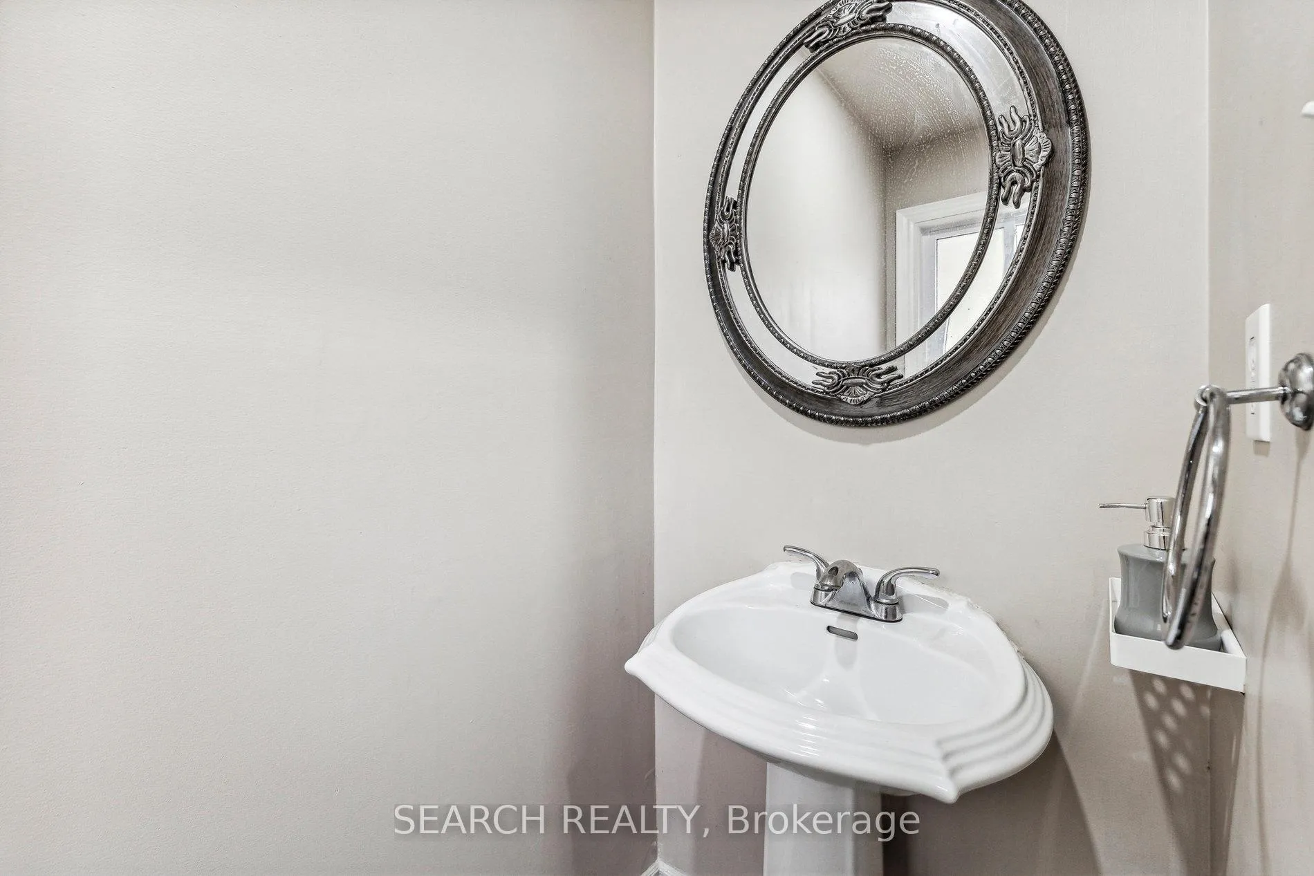 Photo 9 of Unit 26, 610 Barton Street, Hamilton, Stoney Creek — HOMEH