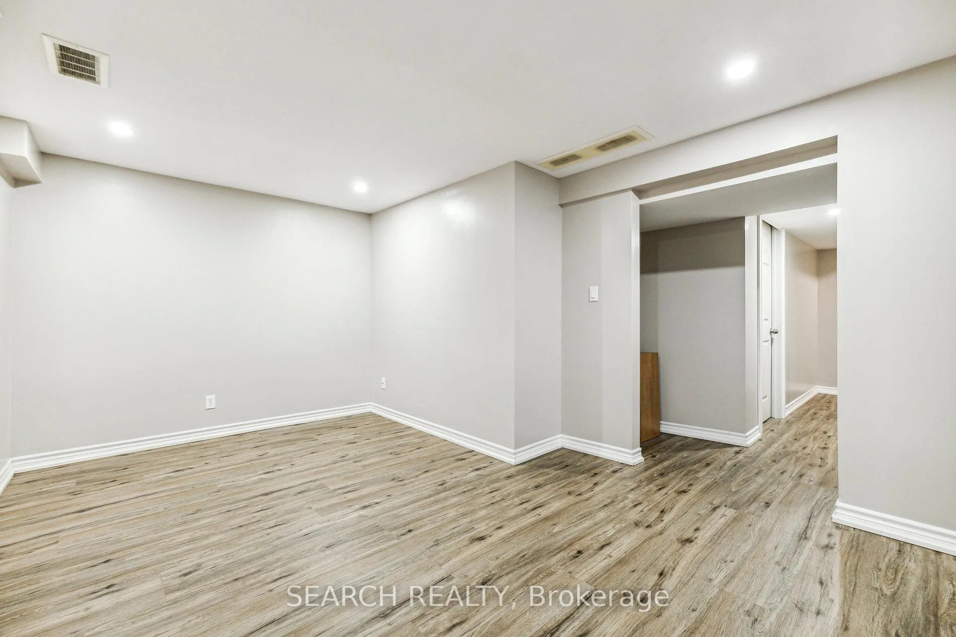 Photo 18 of Unit 26, 610 Barton Street, Hamilton, Stoney Creek — HOMEH