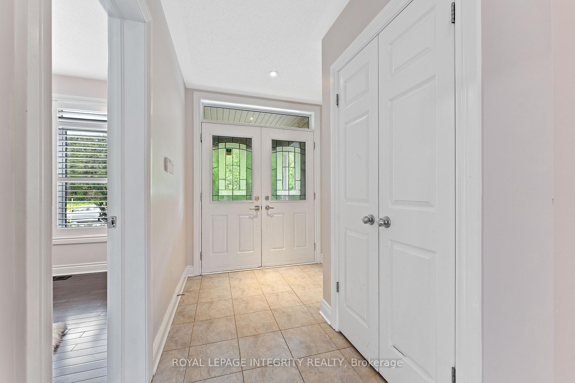 Photo 5 of 357 Langrell Crescent, Ottawa, Barrhaven - Strandherd — HOMEH
