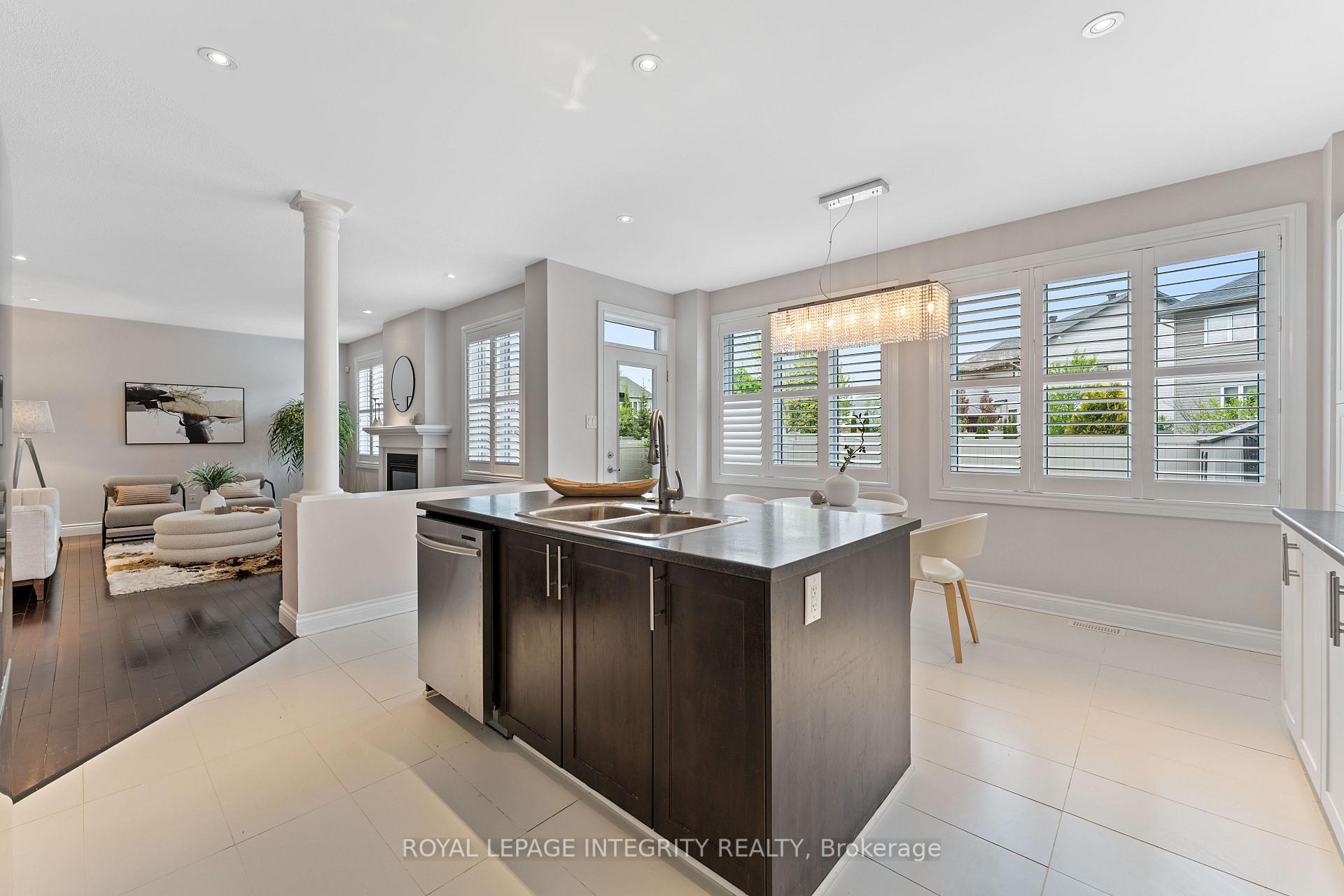 Photo 14 of 357 Langrell Crescent, Ottawa, Barrhaven - Strandherd — HOMEH